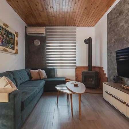 Marine's House * Vergia